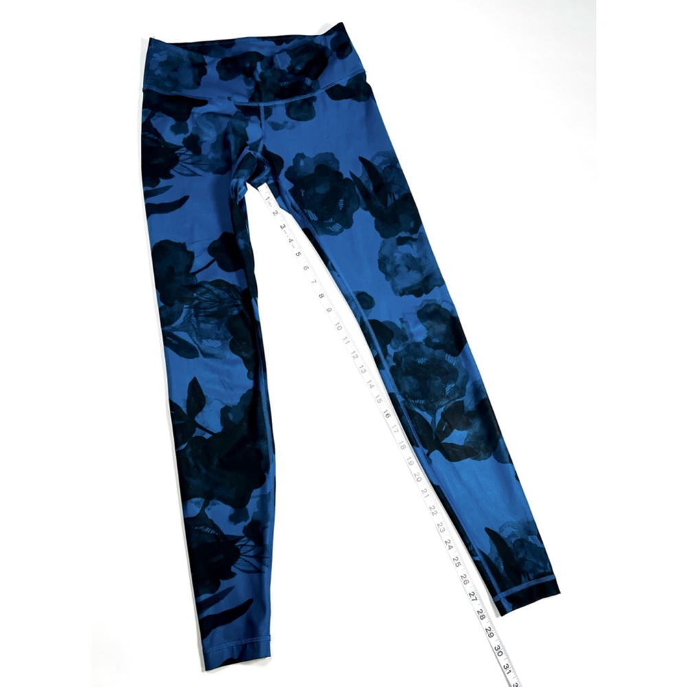Lululemon Womans Leggings Floral Size 6 Blue Black Abstract - Picture 4 of 4